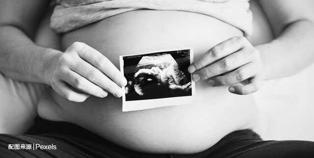 如果有这些症状,那么你很可能是怀上了男孩