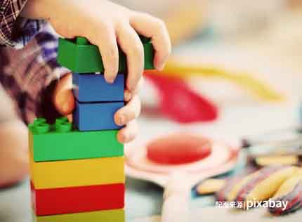 育儿网拼图游戏可有效培养孩子的情商
