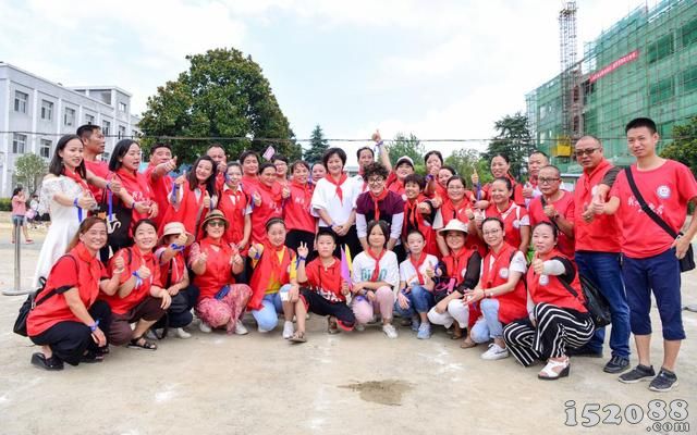 松堡王国为爱相聚，公益红安行捐赠仪式圆满结束！